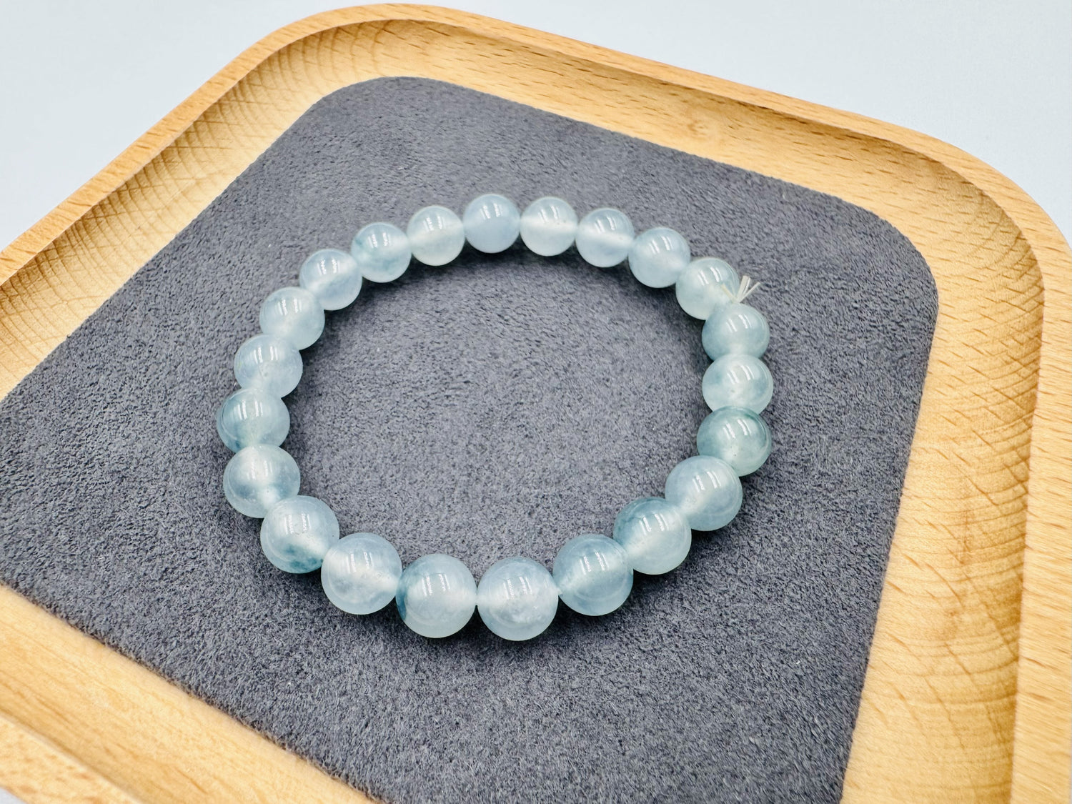 天空蓝翡翠手串